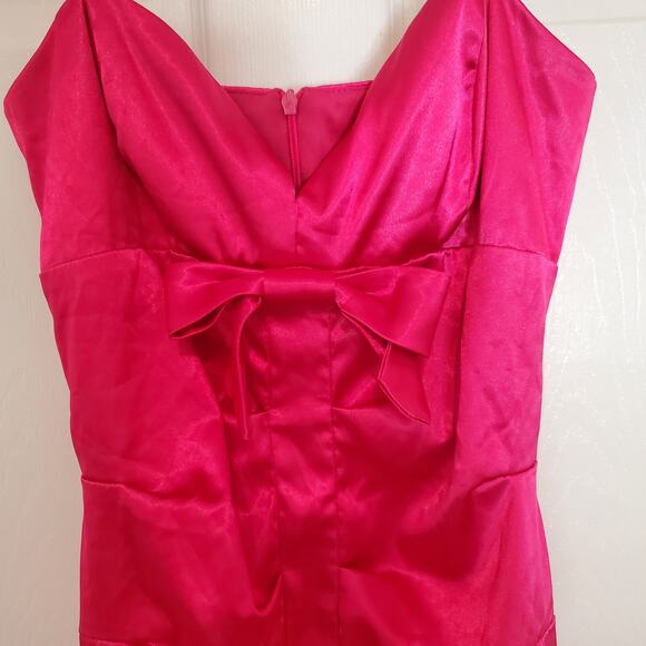 Hot Pink Bodycon Ruched Satin Knee-length Dress Size 7 - Picture 3 of 6